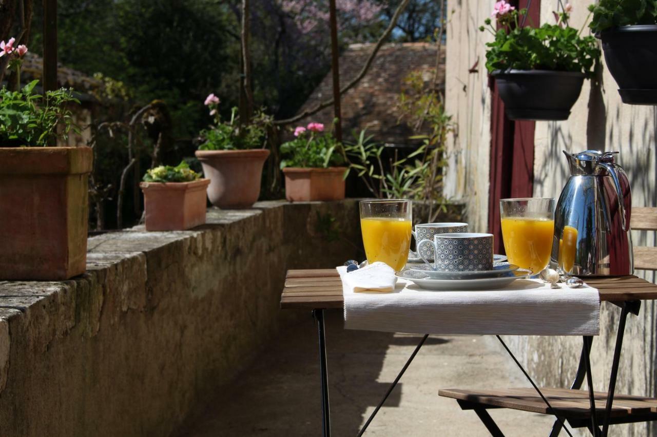 L'Ancien Couvent Cahuzac Bed & Breakfast Exterior photo